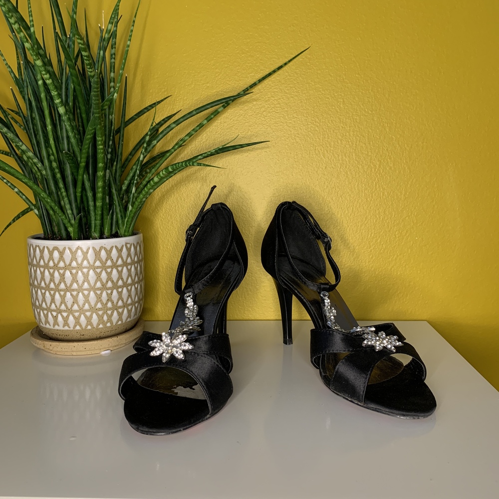 BLACK BEJEWELED T-STRAP HEELS